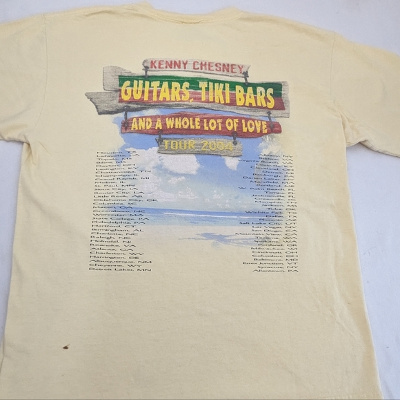 Kenny Chesney Vintage 2004 Guitars & Tiki Bars Concert Tee - Tour Cities in Back - Picture 6 of 9